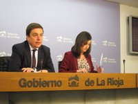 Gobierno achaca a "estacionalidad" el aumento paro primer trimestre 2017, si bien baja en 2.000 personas en un año