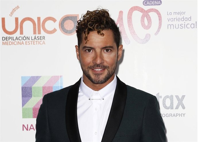 David Bisbal presume de cuerpazo