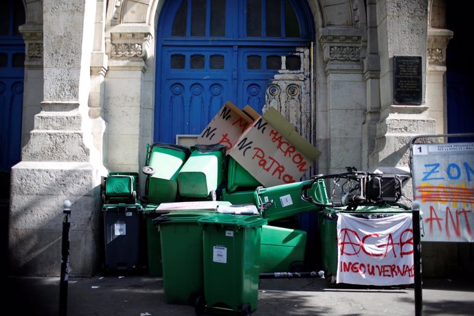 Instituto bloqueado en París