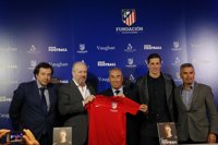 Torres recuerda la importancia del inglés presentando el 'Campus Fútbol&Inglés Vaughan' y 'Speak Football'