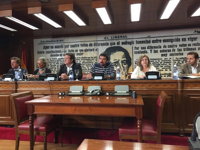 El actor César Vea en el Senado en acto presentación corto y coloquio