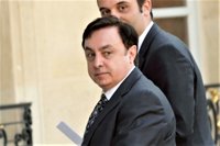 El designado de Le Pen para liderar el FN renuncia al puesto en medio de otra polémica sobre el Holocausto