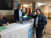 El alcalde de Porcuna pide a compromisarios "respetar el resultado de la democracia" para no "dañar gravemente" el PP
