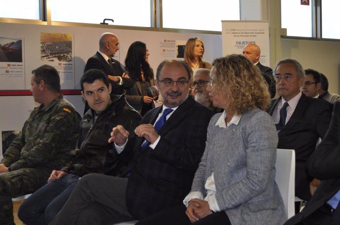 El presidente de Aragón, Javier Lambán, en la empresa ARPA.