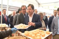 Vara valora la "gran transformación" experimentada por el sector quesero fruto del "esfuerzo" de "mucha gente"