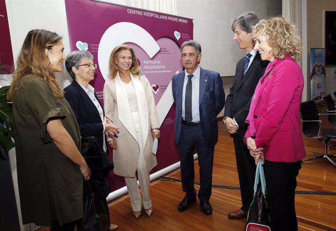 Salón De Actos Del Centro Hospitalario Padre Menni, Santander El Presidente De C