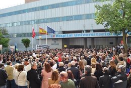 Imagen de la concentración en el Hospital de Móstoles