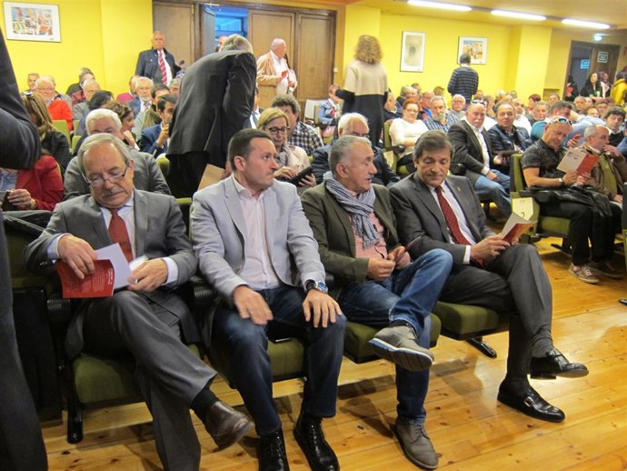 Javier Fernández, Pepe Álvarez, Javier Fernández Lanero (UGT) y Wenceslao López