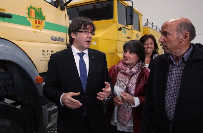El pte.C.Puigdemont visita la nueva sede de ADF de Osona