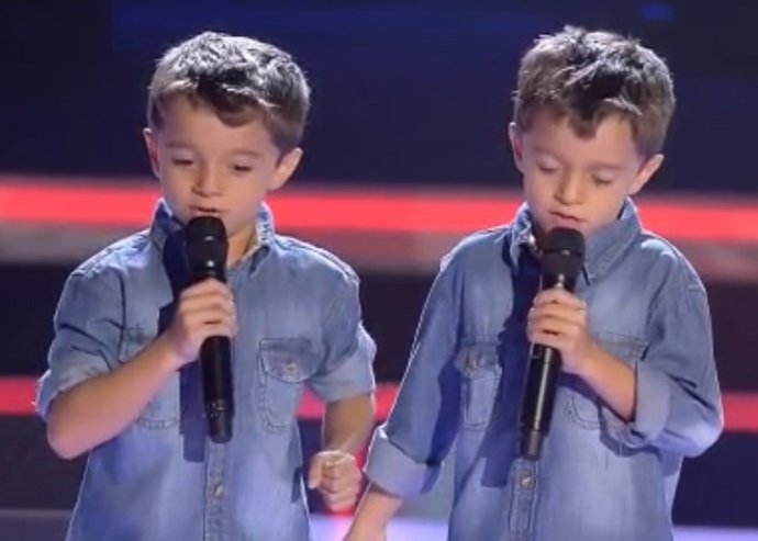 Los gemelos de 'La voz kids' también son compositores./ Telecinco