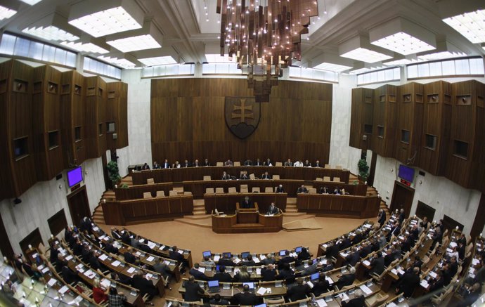 Miembros del Parlamento de Bratislava.