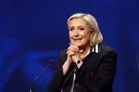 Le Pen suaviza su postura sobre la salida de Francia del euro