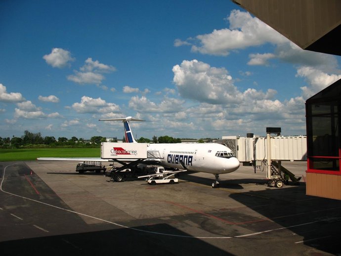 avión cuba
