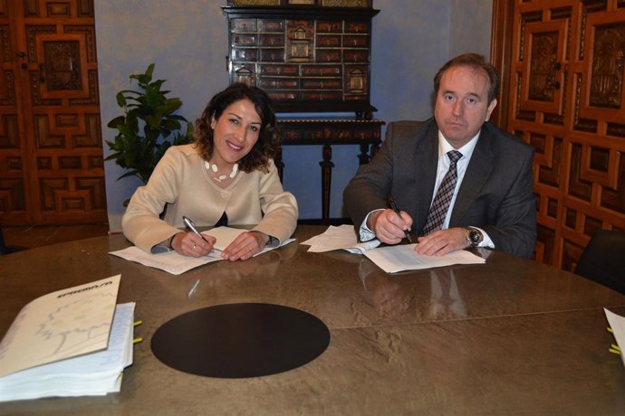 Firma de contrato de gestión de Epremasa