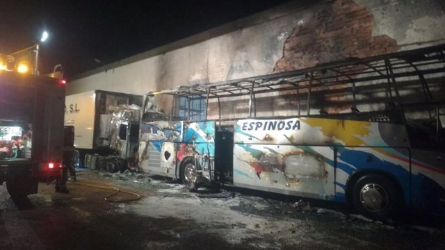 Autobús incendio