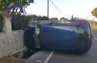 Detenido un conductor por duplicar la tasa de alcohol cuando volcó con el coche