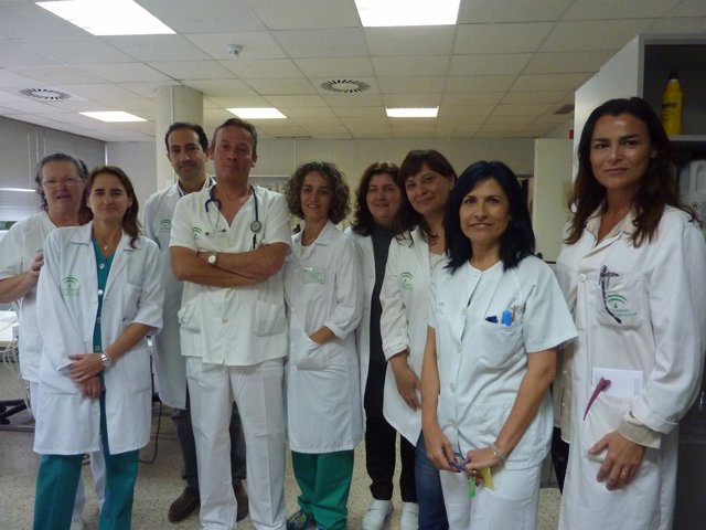Profesionales del Hospital Juan Ramón Jiménez