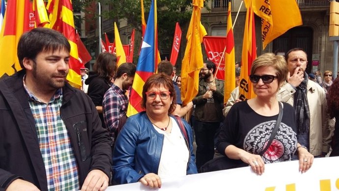Isaac Peraire, Dolors Bassa y Anna Simó en la manifestación del 1de Mayo
