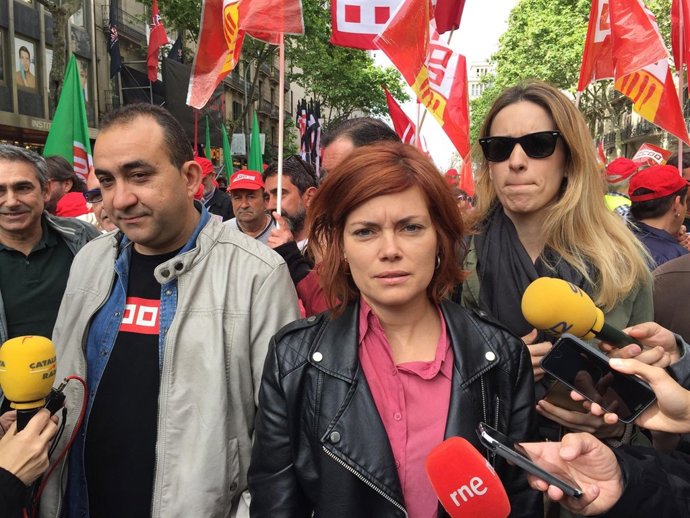 Elisenda Alamany, portaveu dels 'comuns', en la manifestació de el 1 de Maig