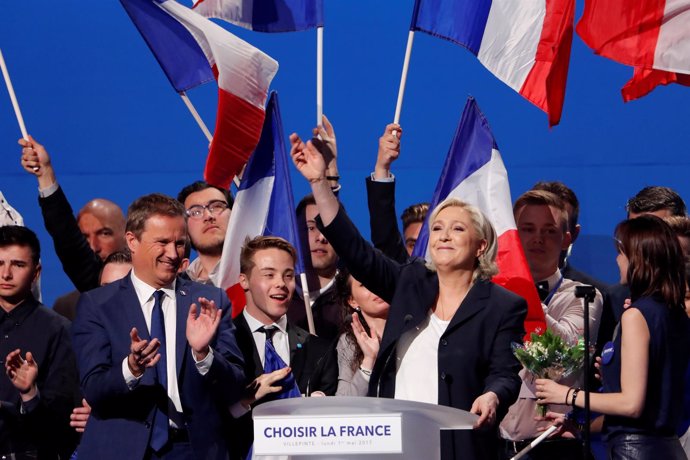 Marine Le Pen y Nicolas Dupont-Aignan