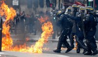 Cuatro policías heridos durante los disturbios por el 1º de Mayo en Francia