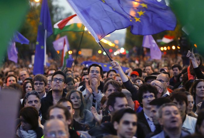 Manifestación de Momentum en Budapest