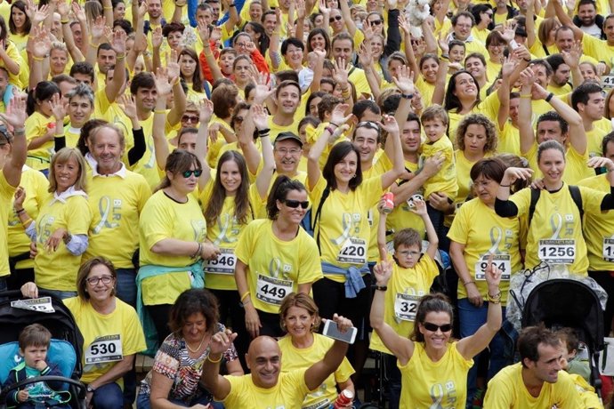 Primera edición de la carrera solidaria Let's Run en Bilbao
