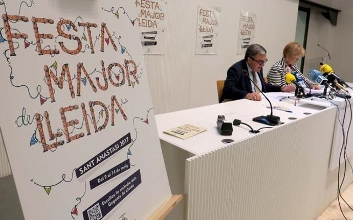 Àngel Ros i Montse Parra en la presentació del programa de festes de Lleida