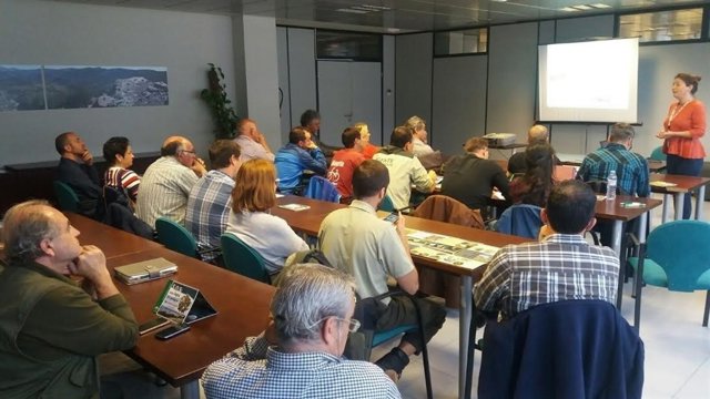 Profesionales de Medio Ambiente asisten a jornadas sobre gestión de medio marino