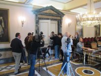 Los ediles del PP abandonan el pleno municipal tras negar el alcalde un turno "por alusiones" a Caunedo