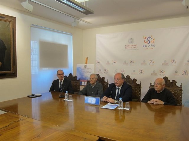 Presentación de los actos en la USAL