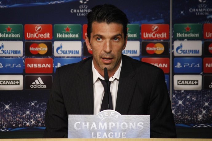 Gianluigi Buffon en rueda de prensa.
