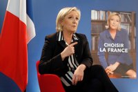 Le Pen promete recuperar el franco en dos años si es elegida presidenta de Francia