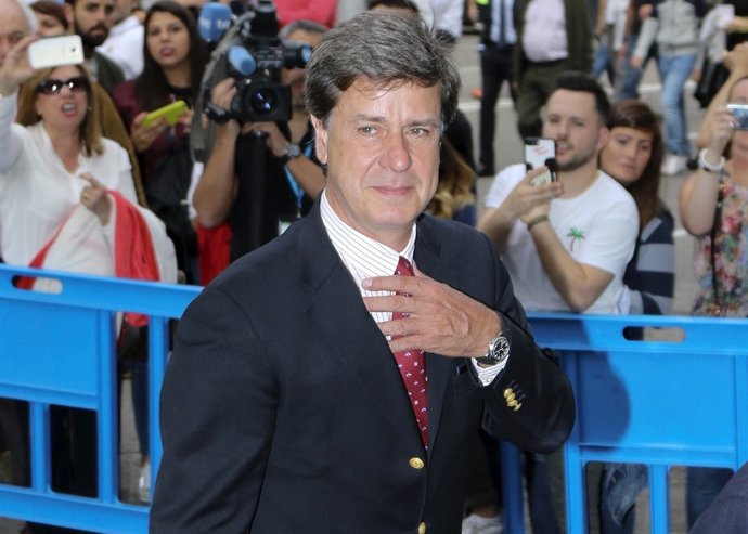 Cayetano Martínez de Irujo/ Raúl Martínez