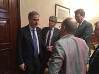 PP afirma que el acuerdo con PNV "todavía no está cerrado", pero confía en que "prime la responsabilidad"