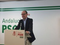 PSOE-A: La "obsesión" de Iglesias con el "sorpasso" recuerda a la de Anguita hace 20 años