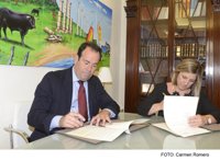 Diputación y Osborne firman un protocolo de colaboración con motivo del Tricentenario