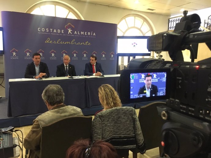 Diputación y Grupo Hoteles Playa traerán turistas alemanes a Almería este año.