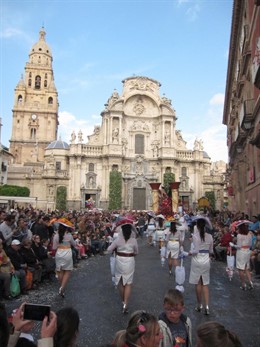 Desfile Batalla de las Flores, Fiestas de Primavera, Catedral