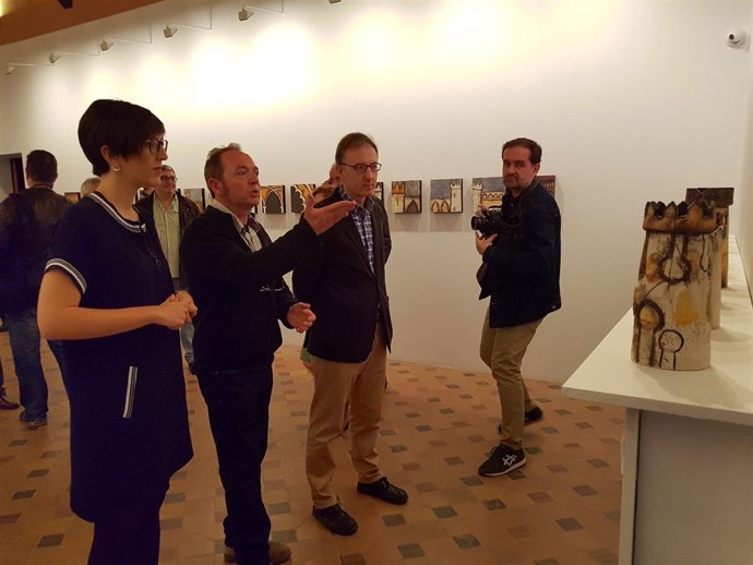 Violeta Barba y Fernando Malo recorren la exposición