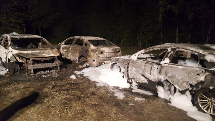 Estado de los VTC tras el incendio.