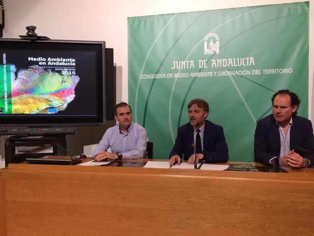 Presentación de los datos del Libro de Medio Ambiente de 2016 en Andalucía
