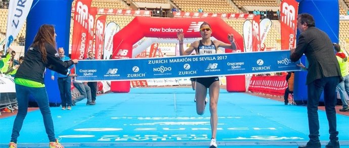 Paula González en el maratón de Sevilla
