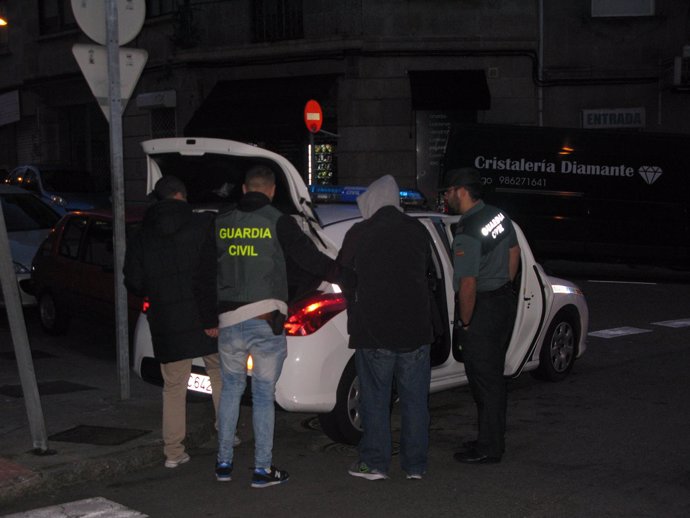 Detenido por robar en coches en la provincia de Pontevedra.