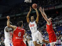 El Real Madrid busca el liderato en Manresa y el campeón Iberostar recibe al Baskonia