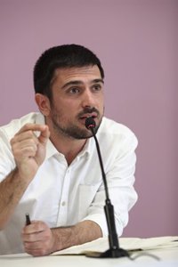 Espinar, sobre la candidatura madrileña de Errejón: "A veces hay que dar pasos a un lado y dejar paso a quien es mejor"