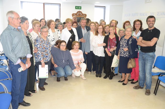 Encuentro con mayores en el marco del programa 'Recapacicla'.