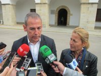 El PP pide a Diputación de Cáceres que implante el Grado Profesional de Danza y Elena Nevado ofrece el edificio Valhondo