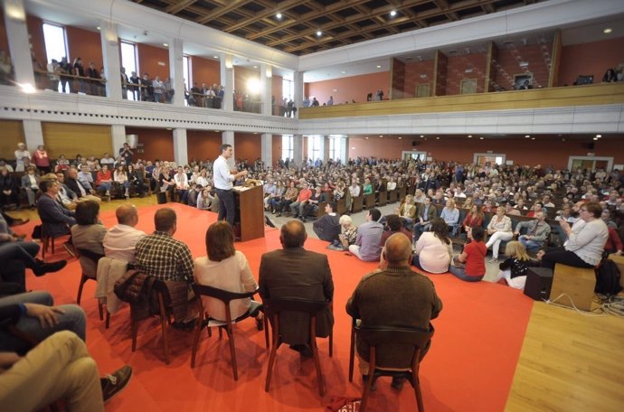 Acto de Pedro Sánchez en Santander