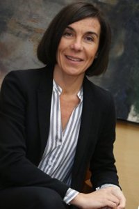 El Parlament pide la comparecencia de Carbonell para informar sobre las denuncias de viviendas vacacionales ilegales